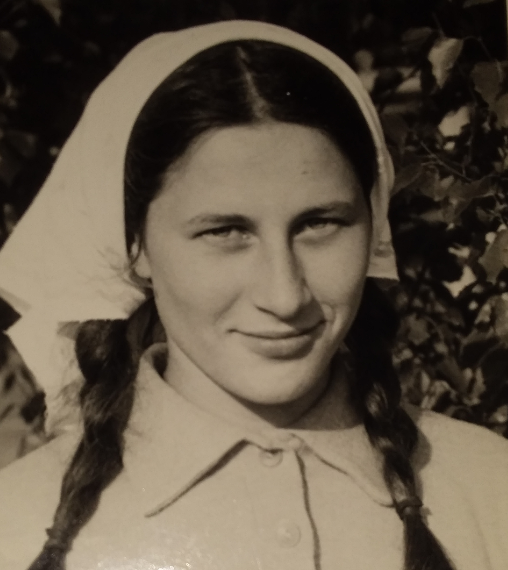 Валя вожатая 1971 год.