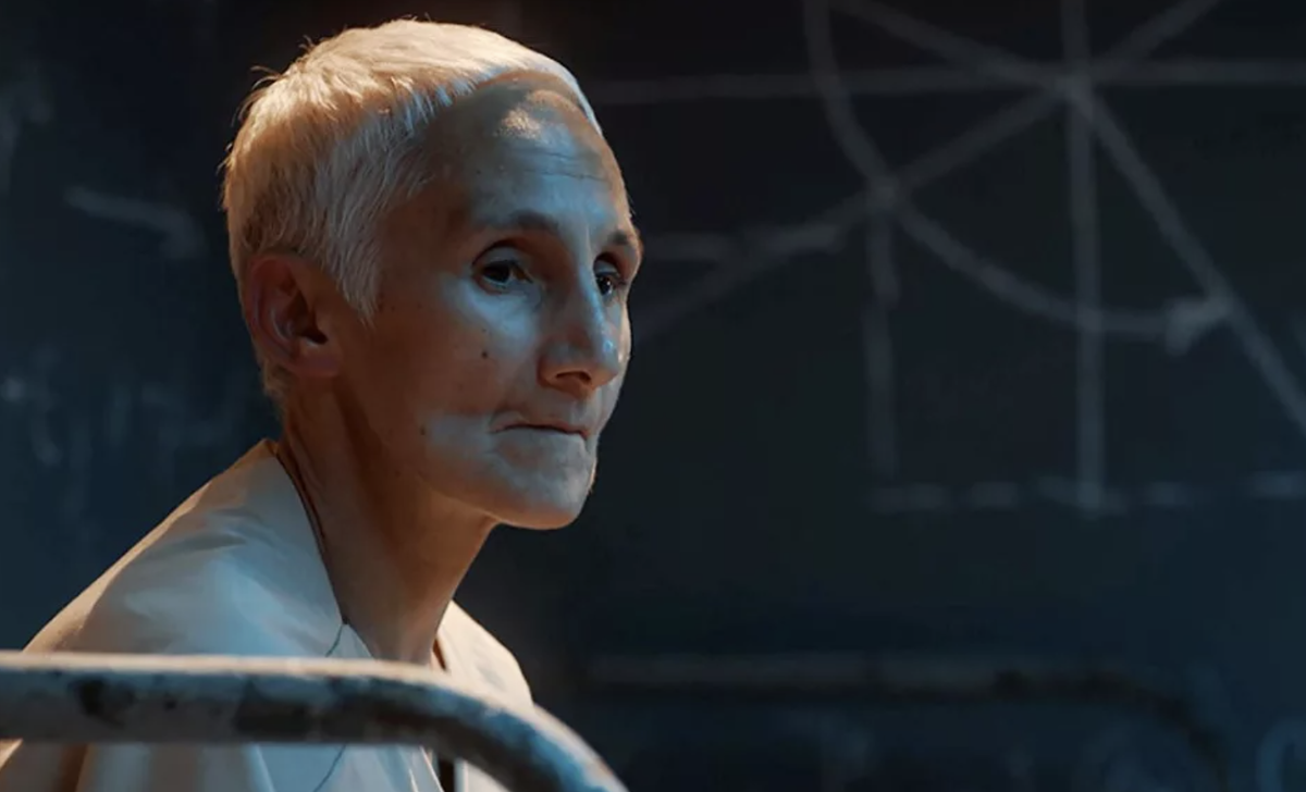 Роза Хайрулина в сериале "Швабра". Яндекс.Картинки.