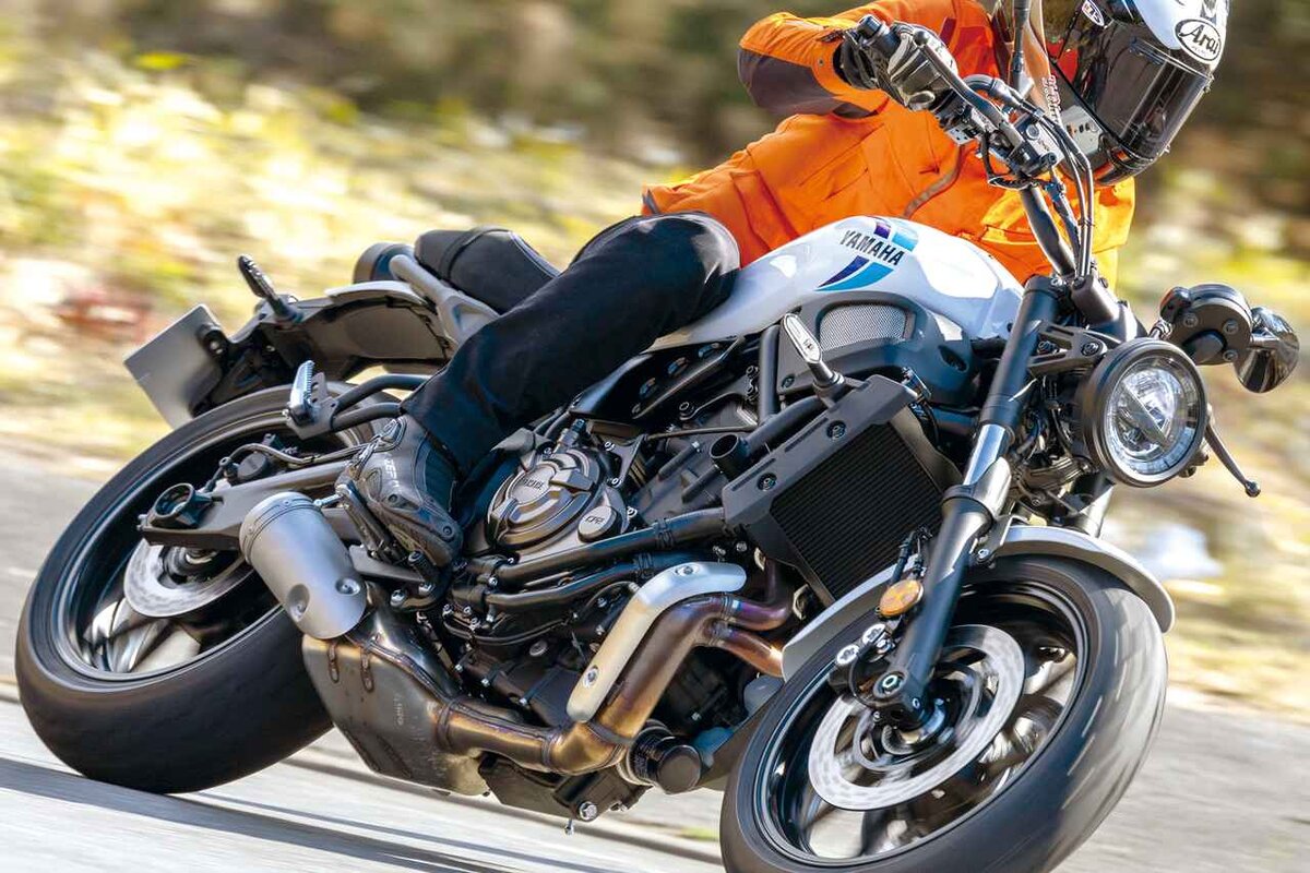 ЯМАХА XSR700 АБС