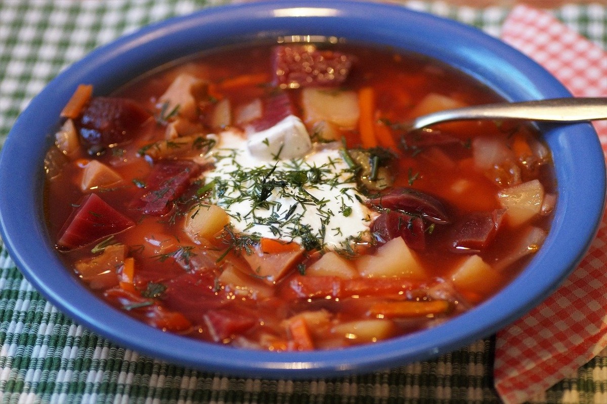 Еда в школьных столовых должна быть вкусной и полезной