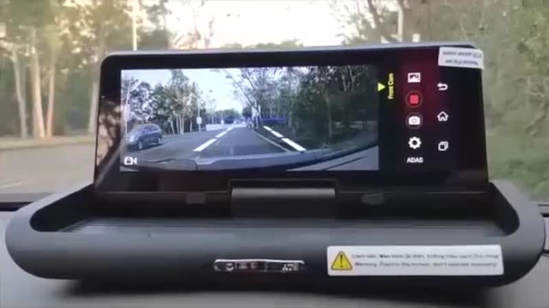 Мой видеорегистратор, который приобрел.