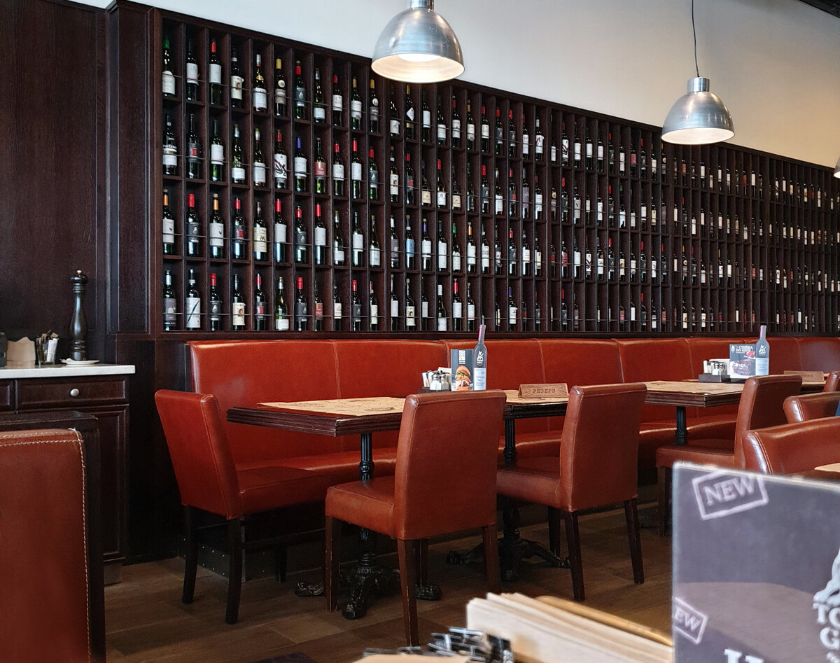 "Torro Grill", ТРЦ "Мега", интерьер.
