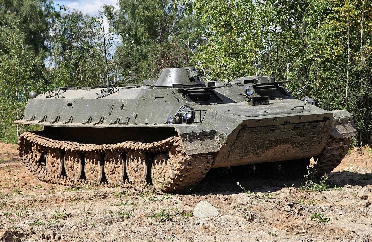 МТ-ЛБ. Источник фото: https://topwar.ru/141473-tyagachi-mt-lb-prohodyat-ocherednuyu-modernizaciyu.html