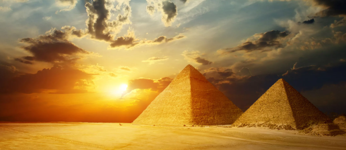 Фото из открытого источника Яндекс.картинки. Пирамиды Гиза чудесное=чудо света