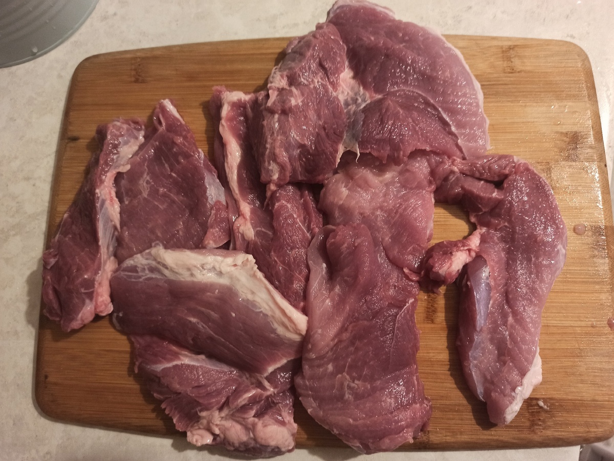 Куски свинины