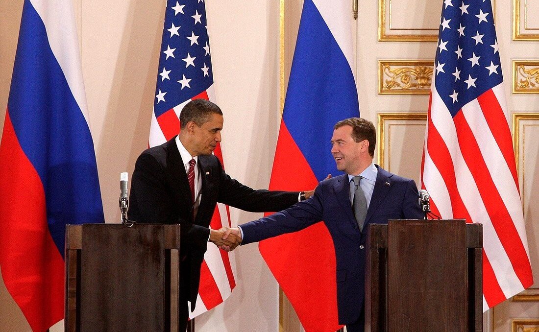 Прага подписание договора снв 3. Обама и Медведев 2010. 2010- Российско-американский договор СНВ-3.. СНВ-III. Подписание российско-американского ДК.