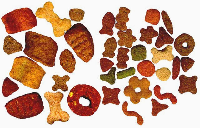 Качественный корм  не продается на вес в супермаркетах и не окрашен во все цвета радуги. Он имеет однородный светло-коричневый оттенок.