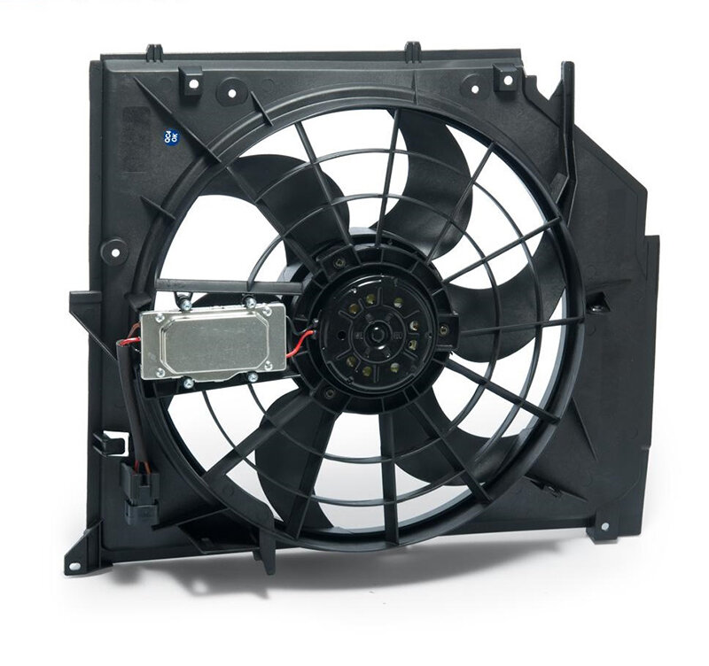 Вентилятор охлаждения двигателя – это устройство, которое обдувает радиатор, а также нагретый мотор двигателя воздухом из атмосферы.