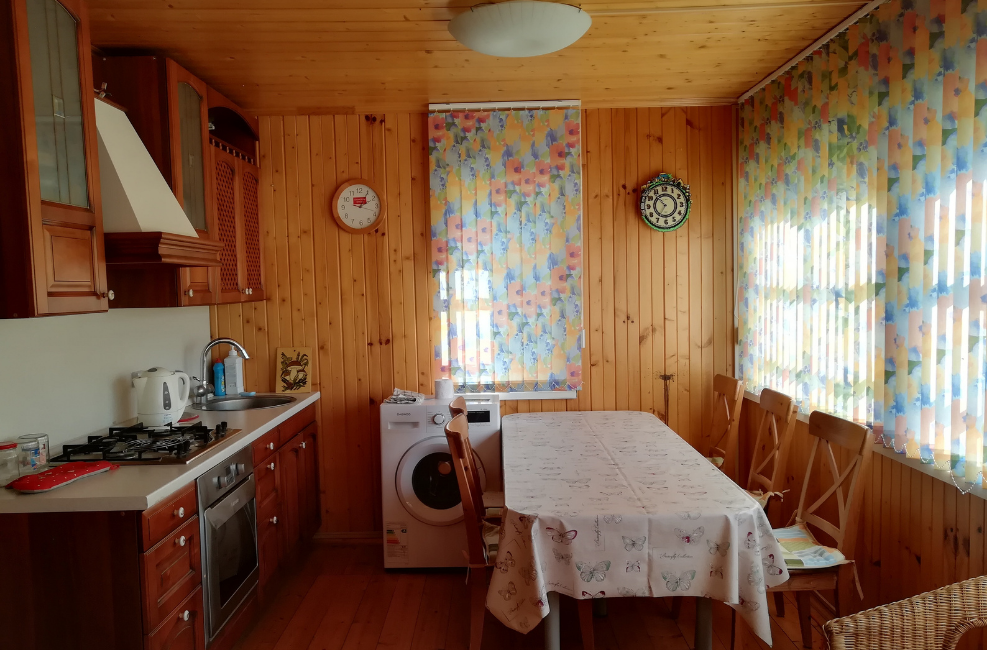 Летняя кухня на большой веранде