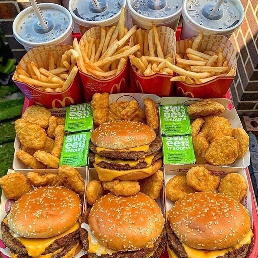 "Безумие" - скажете вы. "Обед" - скажут офисные работники