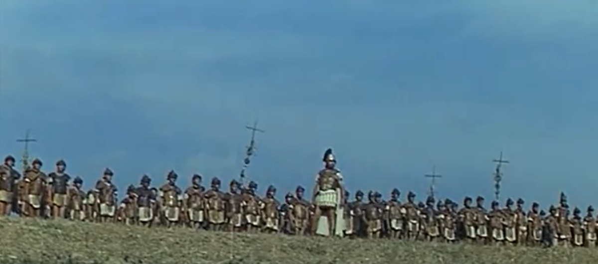 Армия Константина в битве у Мульвиева моста (кадр из фильма "Константин Великий")