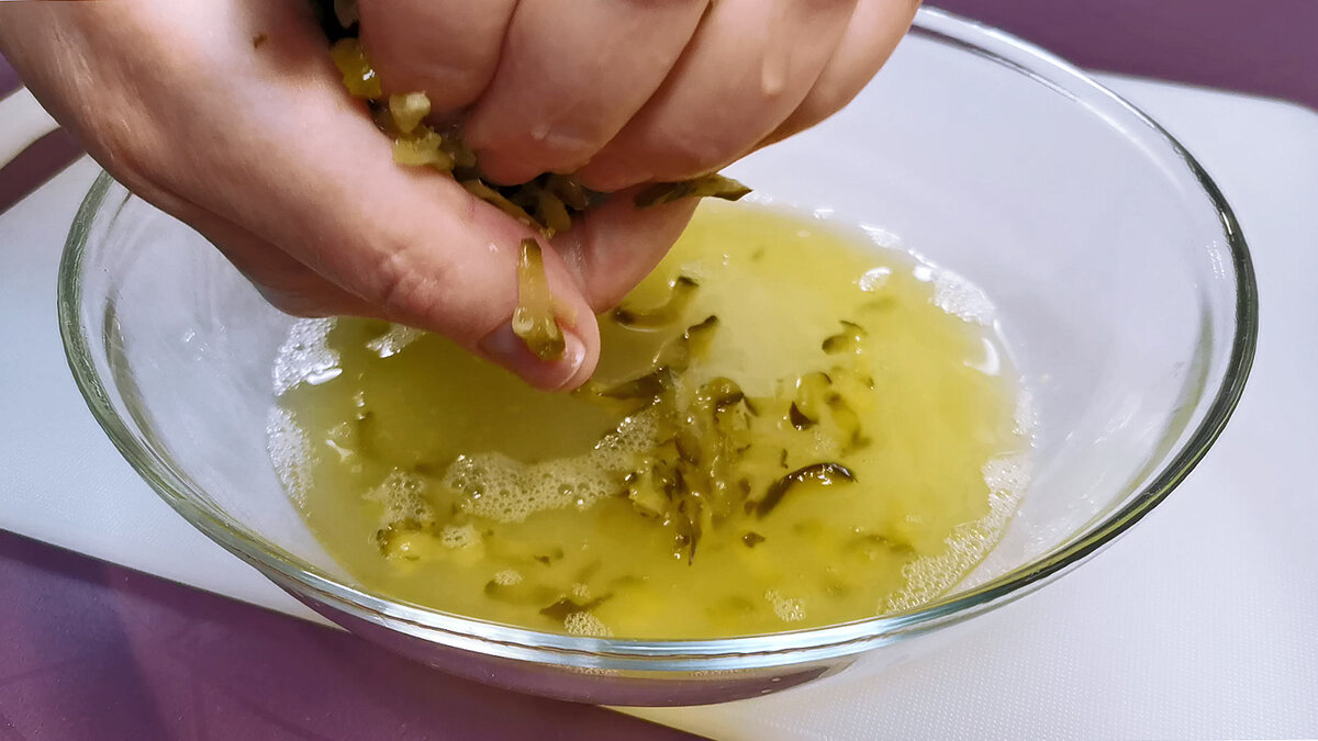 Рецепты с солеными огурцами