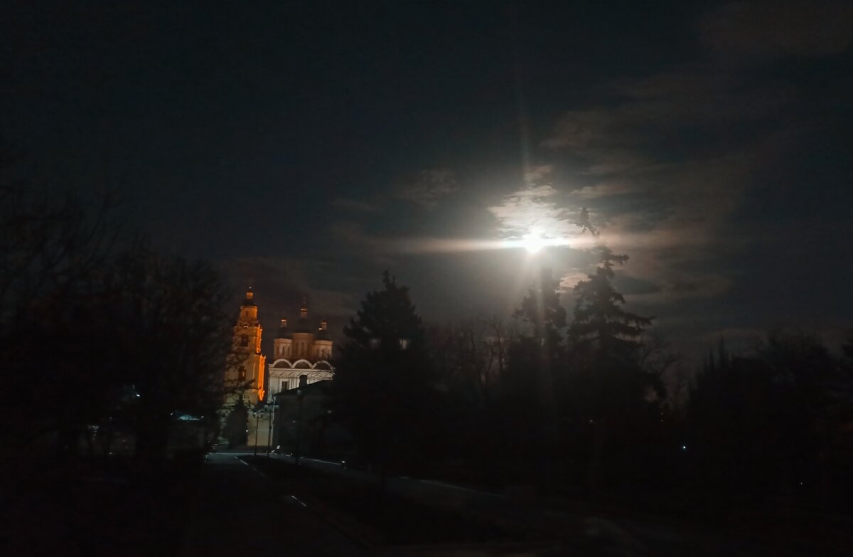 г. Астрахань, вчера фоткала.. )) 