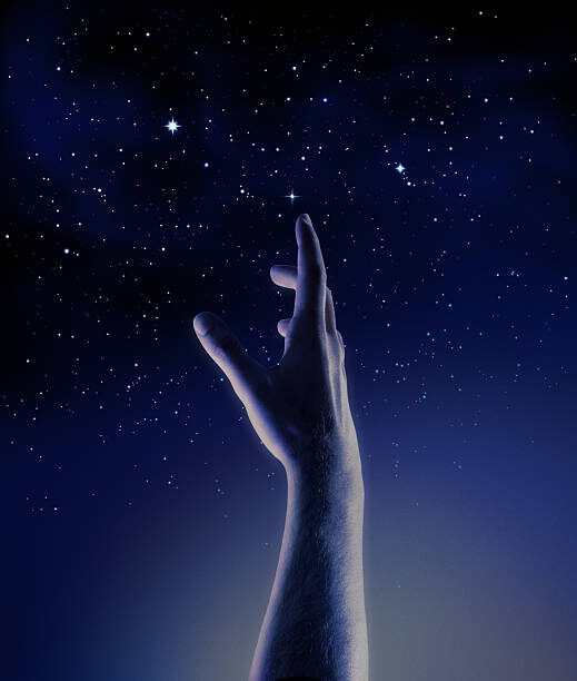 Источник картинки https://media.istockphoto.com/photos/dark-blue-and-black-graphic-of-a-hand-reaching-for-stars-picture-id154919454?k=6&m=154919454&s=612x612&w=0&h=pbpUsk7QtyDFMgMly68Y5pW52LpCYFn_5NeQJCYRAXY=