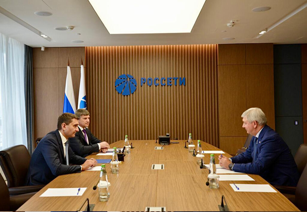 Россети воронежская область. Пао россети юг астрахань директор. Россети центр воронеж. Интеллектуальный прибор учета россети. Истобное (воронежская область).