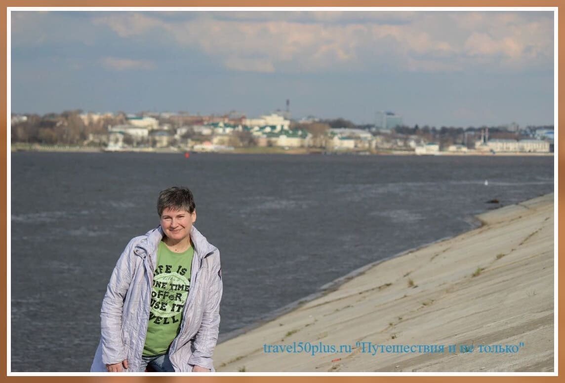 Набережная на правом берегу.