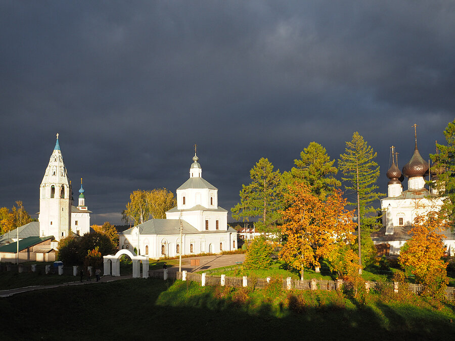 Погода в лухе ивановская область. Город Лух Ивановской области. Лух сверху. Старые фото Луха Ивановской области. Максим Смирнов город Лух.