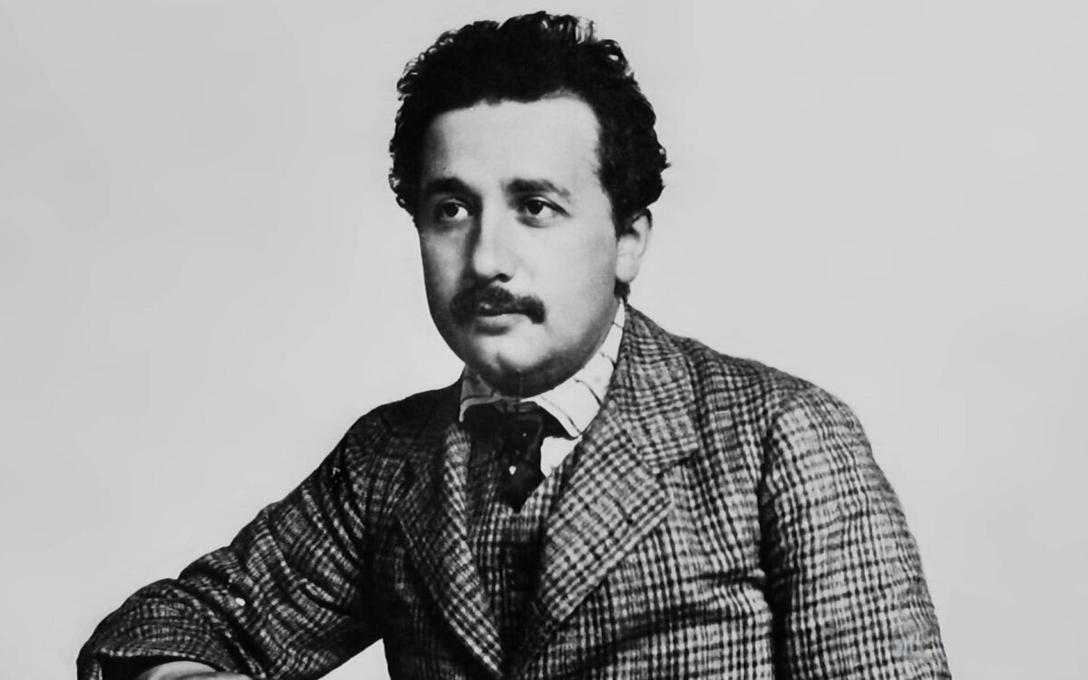 Очень талантливый молодой человек. Сусанин мира теоретической физики.