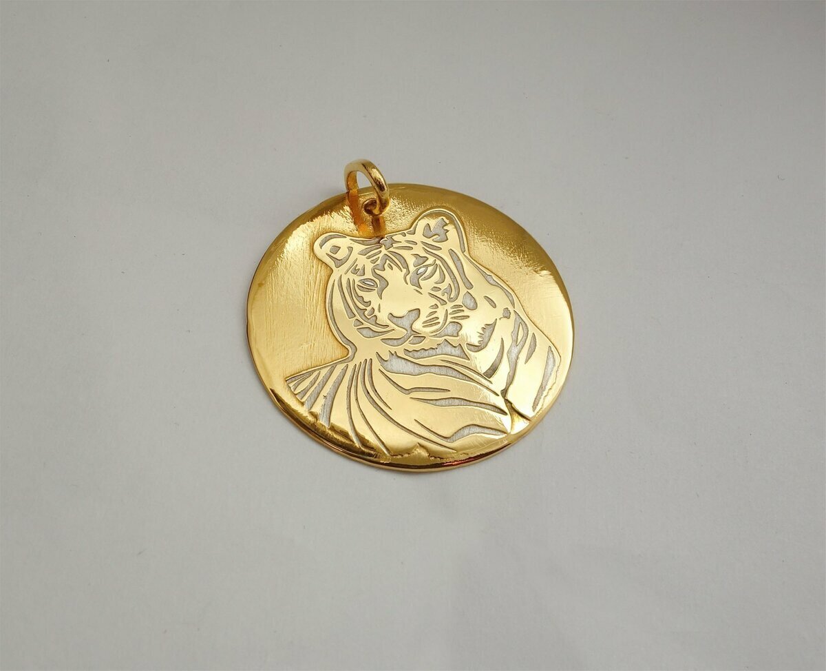 Медальон «Тигр», Златоуст, 2600 руб.