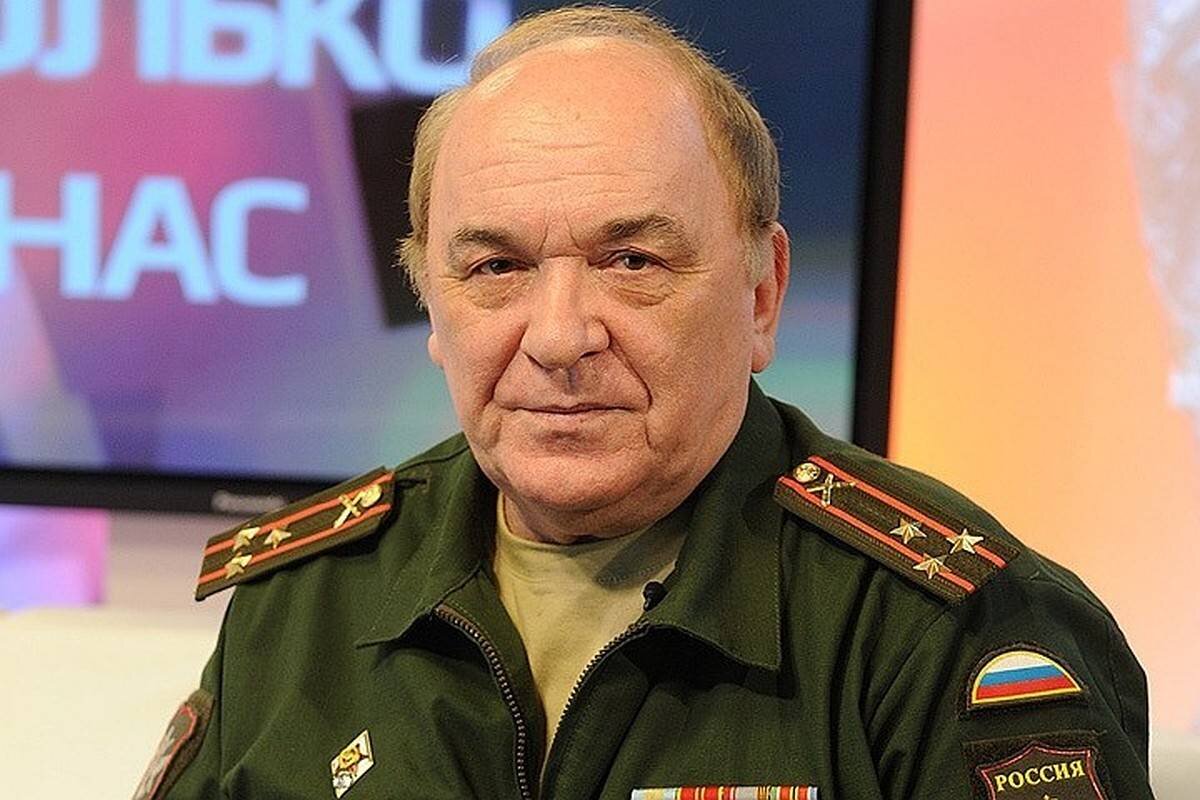Военный обозреватель газеты "Комсомольская правда", полковник в отставке Виктор Боронец