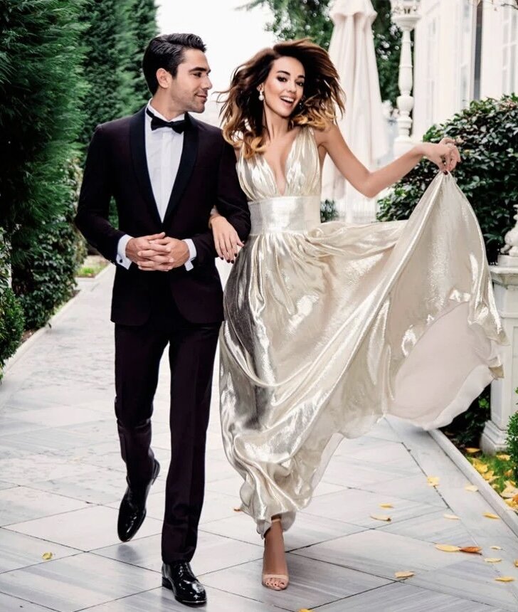 Фото турецких актеров Седы Бакан и Кадира Догулу