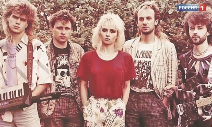 Татьяна Овсиенко в молодости с музыкальной группой. Фото: Инстаграм