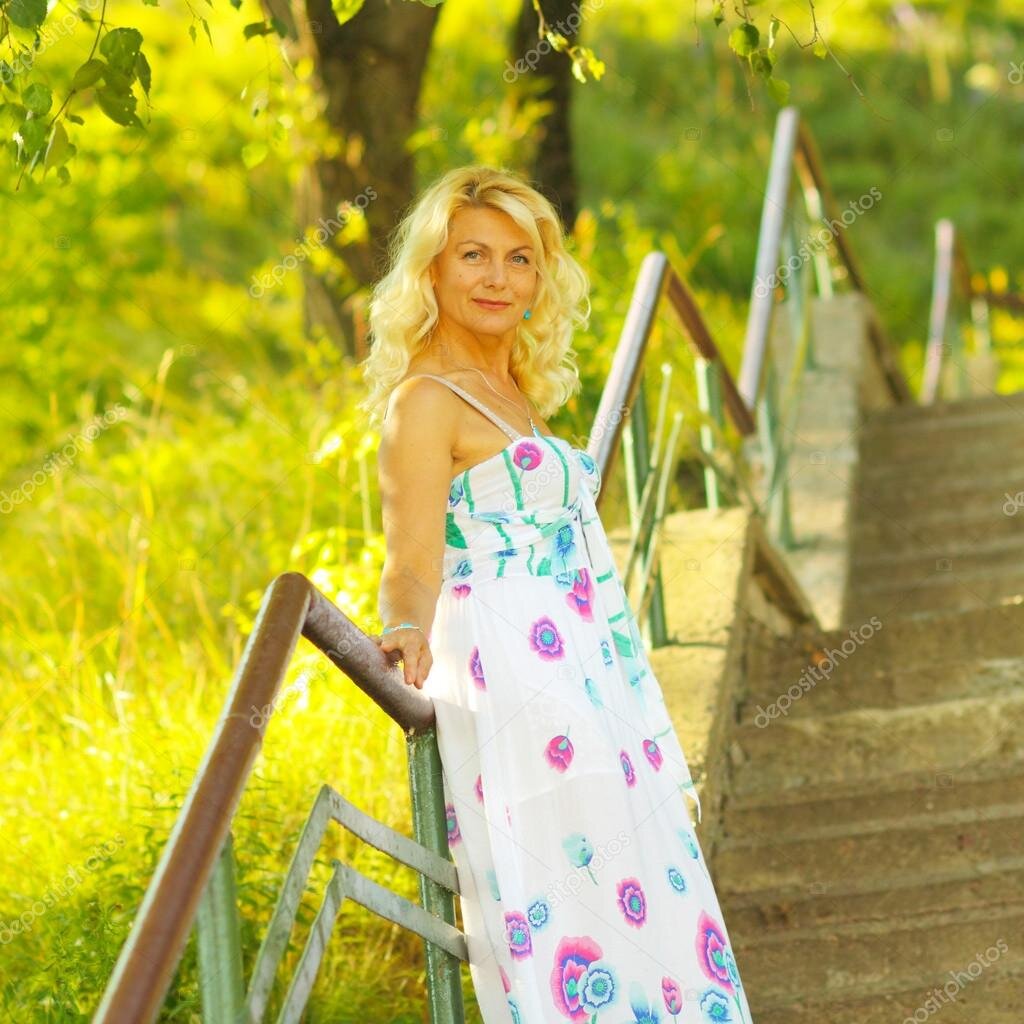                    вечерами гуляли