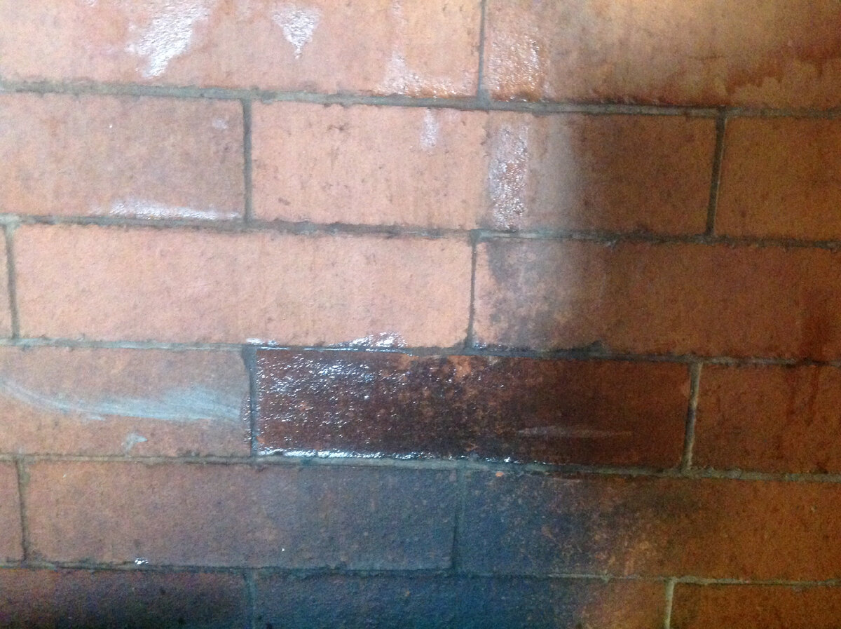 Мокрый кирпичик