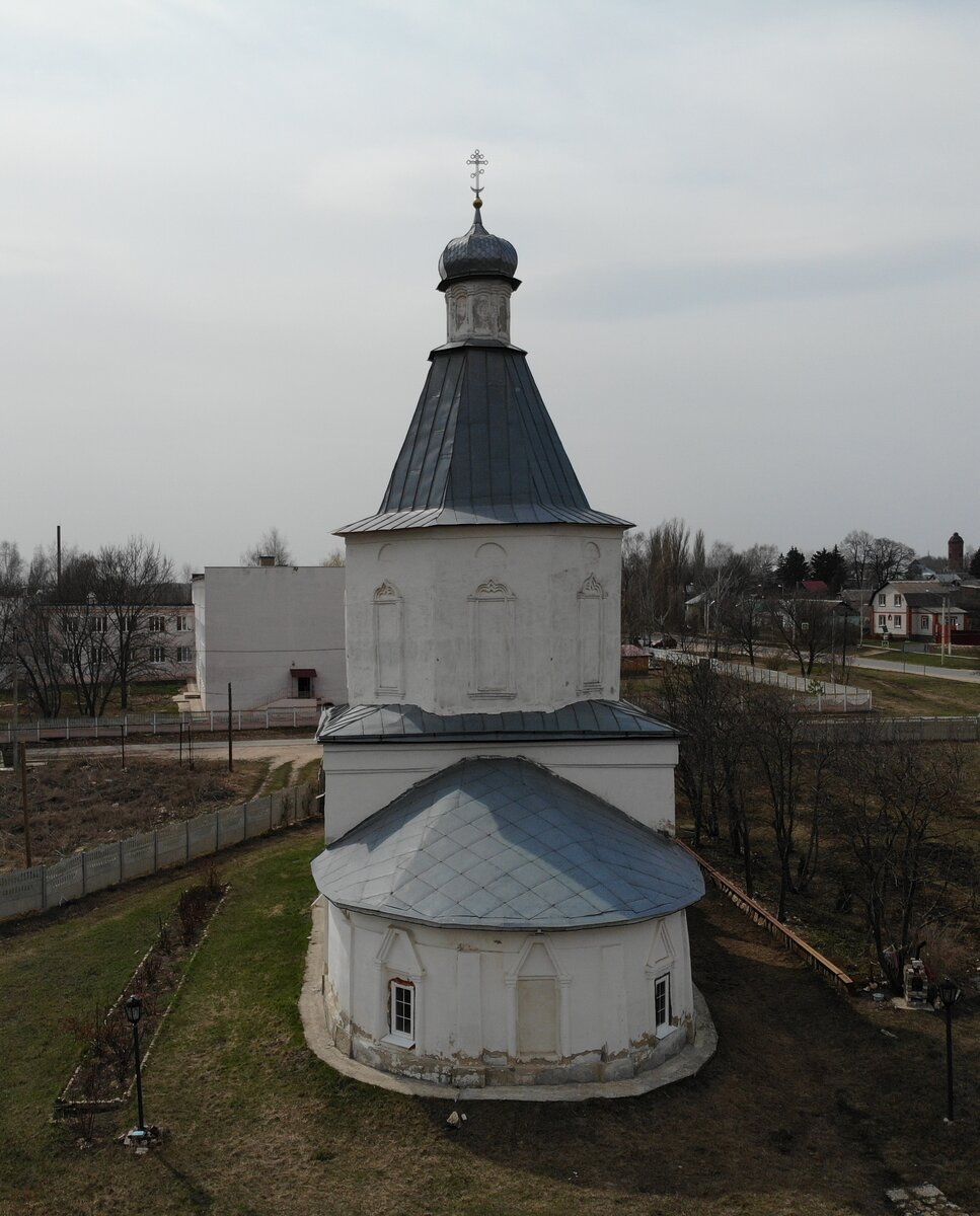 Первое упоминание о селе относится к XVI веку, а именно к 1592 г. Вблизи Талицкого брода был построен острог, входивший в оборонительную зону Ельца.-2