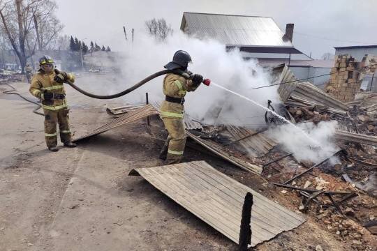    Майское замыкание