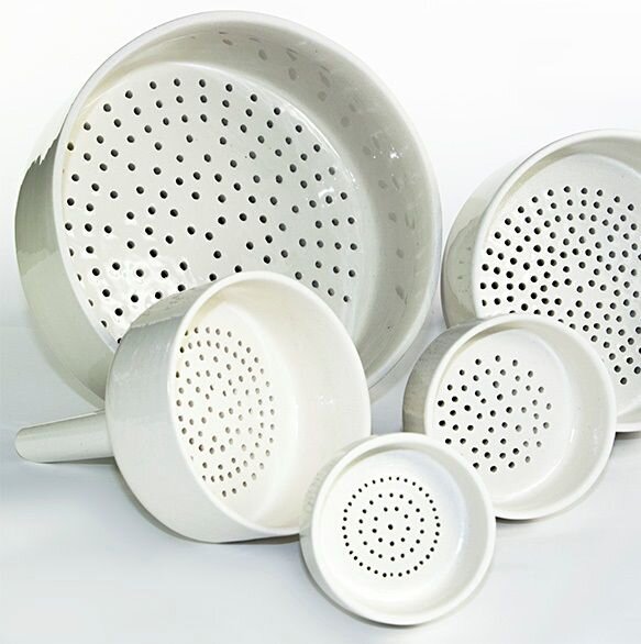 ВОРОНКИ БЮХНЕРА. Фото с сайта https://rulend.ru/product/voronka-byuhnera-3.html