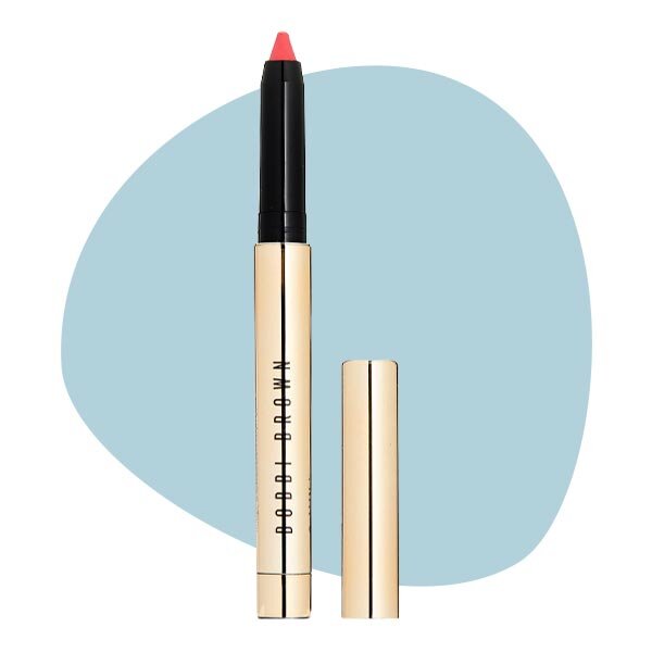 
купить4060 руб.Карандаш-помада, оттенок New Mod, Bobbi BrownКремовый карандаш-помада вполне самостоятельное средство: может использоваться и как для очерчивания контура губ, и как помада. Средство ровно ложится, не размазывается и не растекается в течение дня. Гелевый, но с матовым финишем карандаш создает дополнительный объем на губах. Отдельный плюс за встроенную точилку на обратном конце карандаша — максимально удобно.