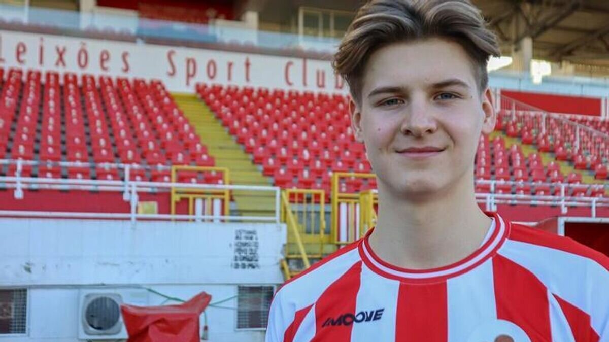    Даниил Аленичев© Фото : соцсети ФК "Лейшойнш"