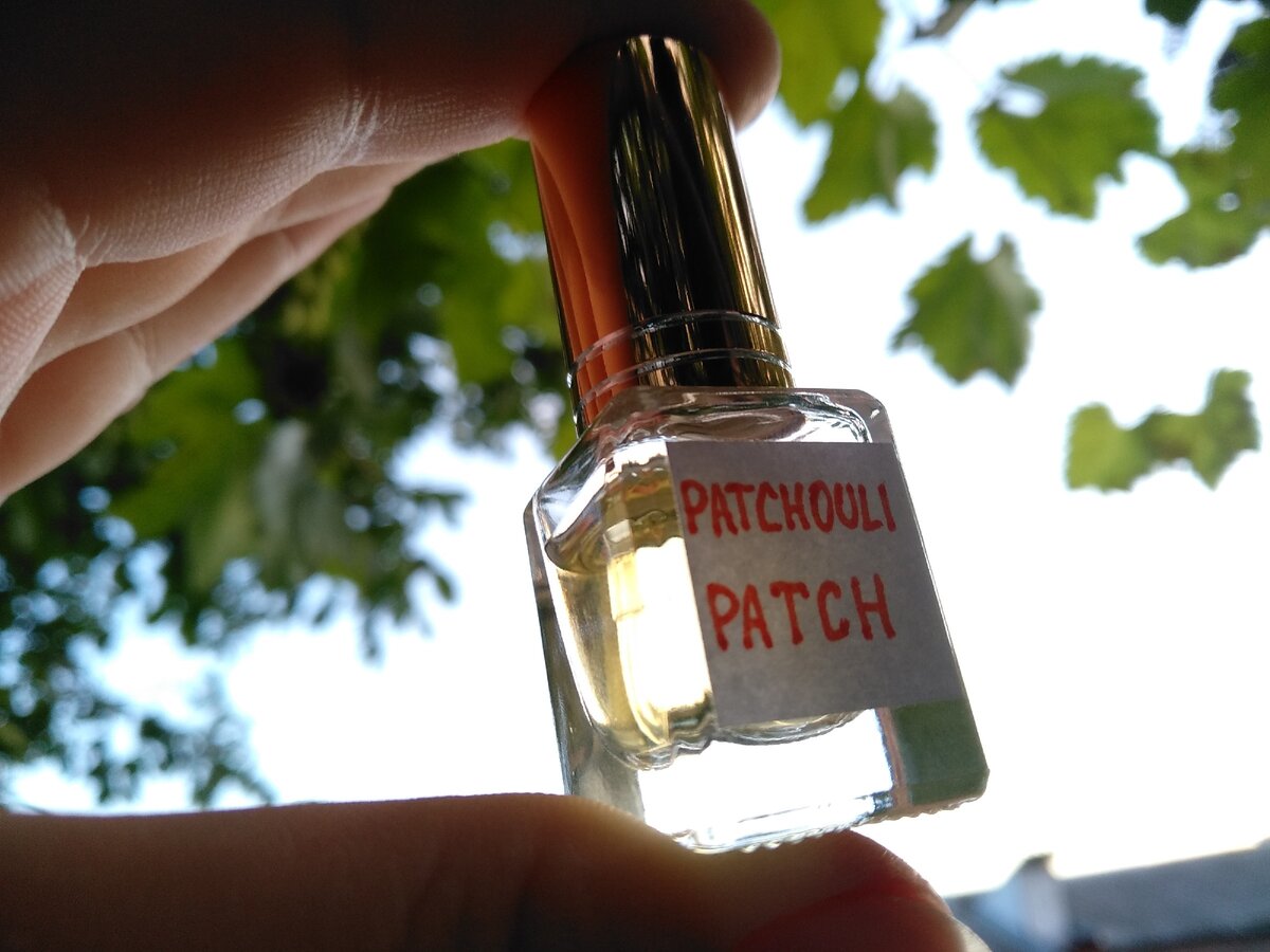 фото автора. Отливант L’Artisan Parfumeur Patchouli Patch