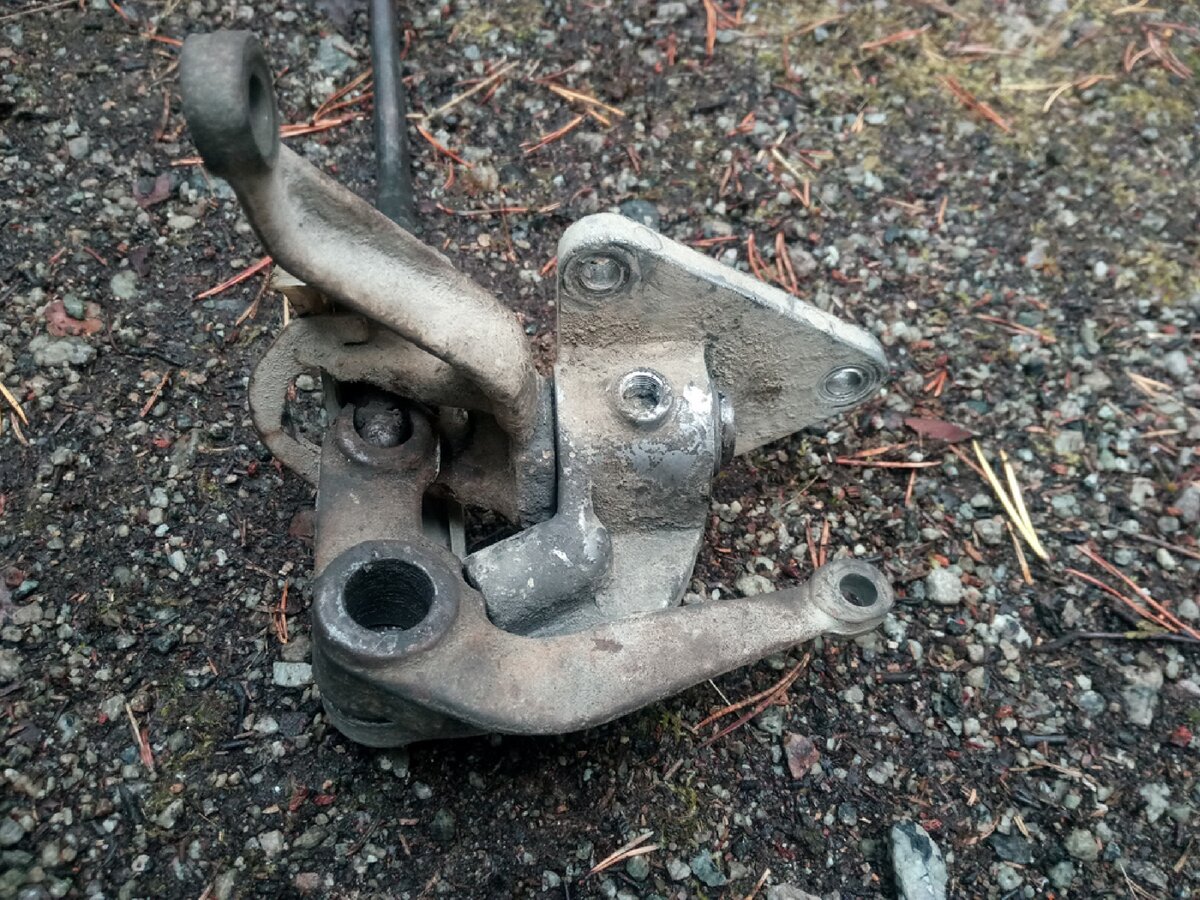 Вот это устройство является первым передаточным звеном, и самым глючным при этом.