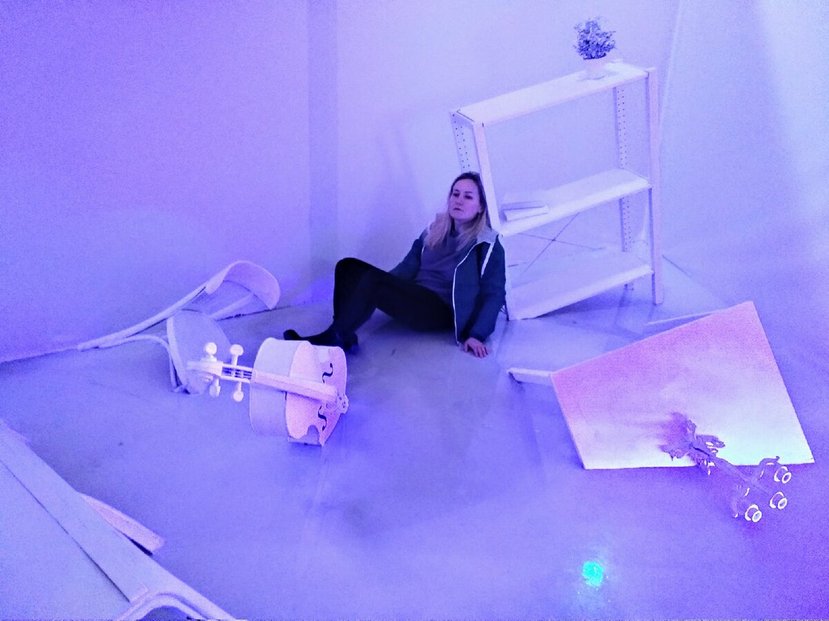 Примерное мое состояние от новой реальности. Люмьер-Холл, СПб. Из личного архива.