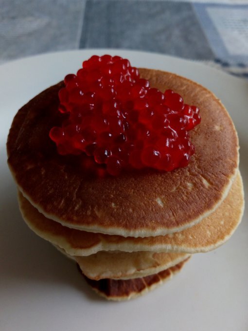  369 Калории,  9.8 Белки, 16 Жиры, 47 Углероводы, на 100гр.