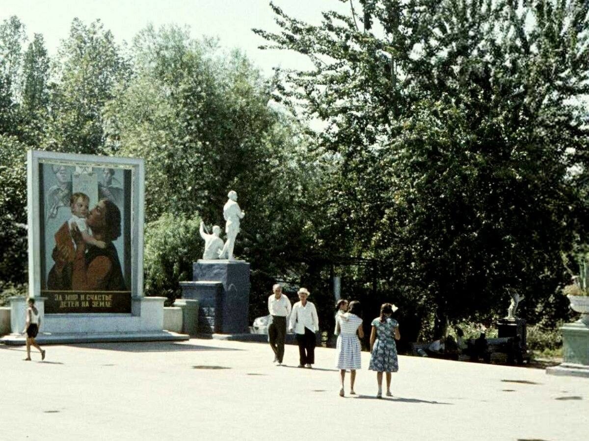 парк горького в ташкенте старые