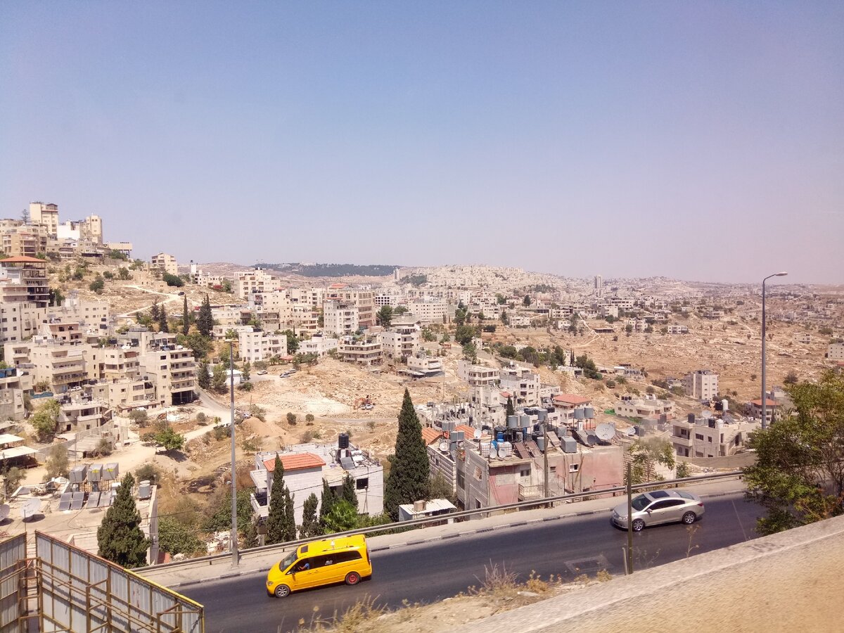 Вид на палестинский пригород