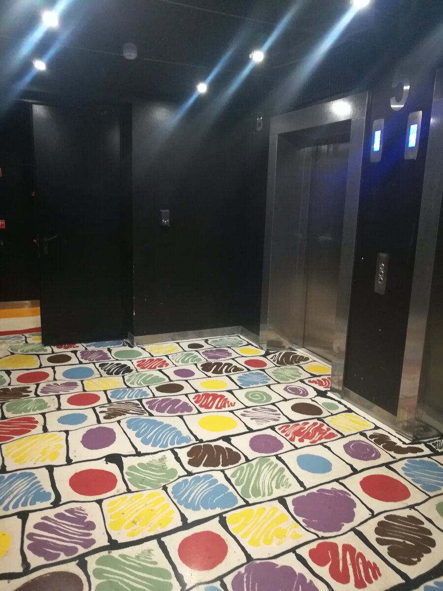 Такие подьезды внутри ЖК АРТ