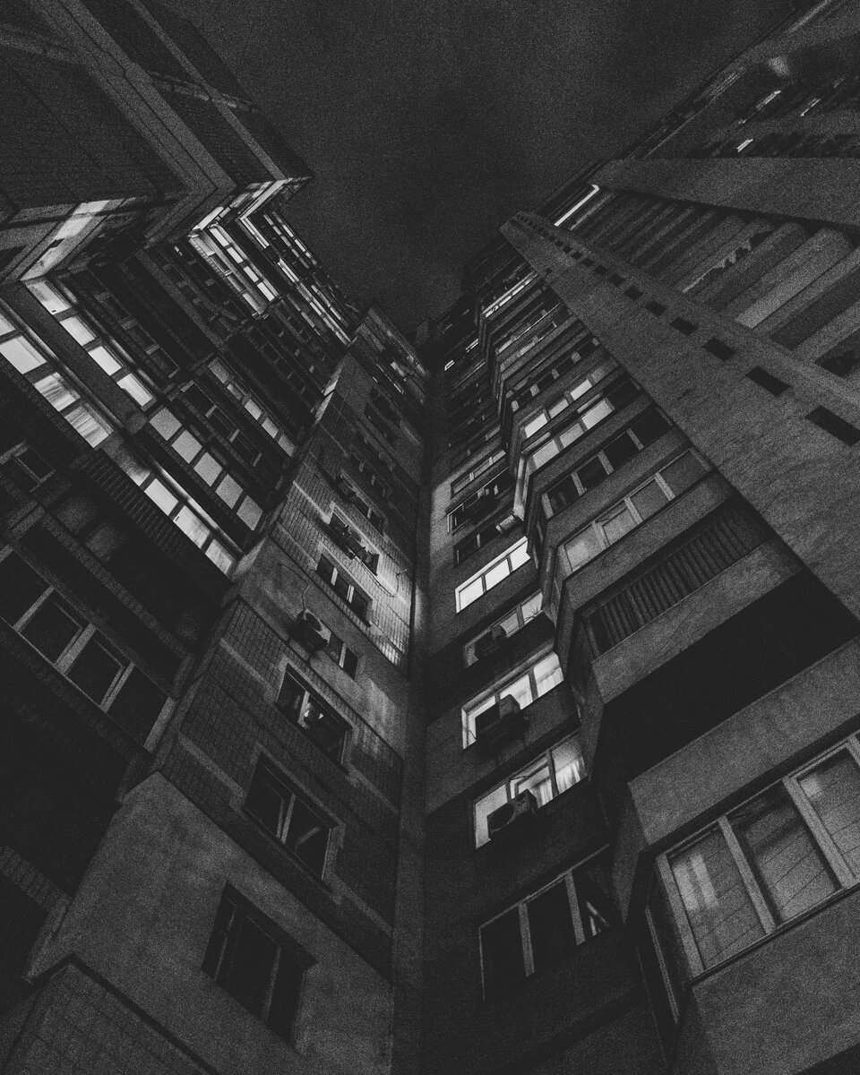 А фотография, кстати, моя. Вот ссылка на мой инстраграм - https://www.instagram.com/david_khatkin/ 


