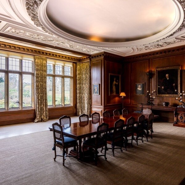 ����: cowdray.co.uk