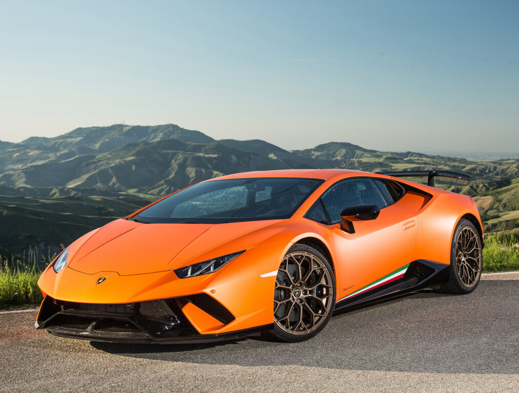 Lamborghini Huracan Performante оранжевая