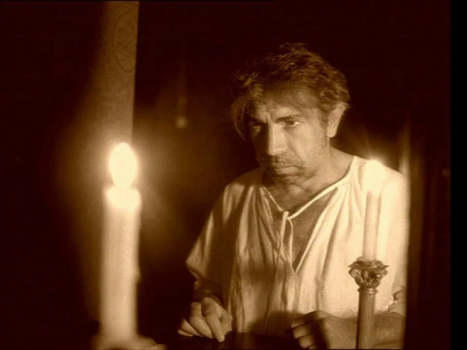 – Не читайте до обеда советских газет! – Все отнять и поделить! – Котов душили, душили… – Разруха не в клозетах, а в головах! – Абырвалг. – Человеку без документов строго воспрещается существовать.-18