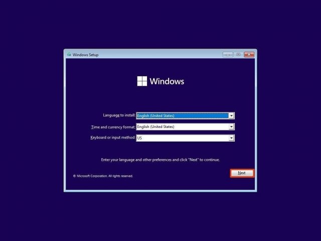 В окне «Установка Windows» нажмите кнопку «Далее».