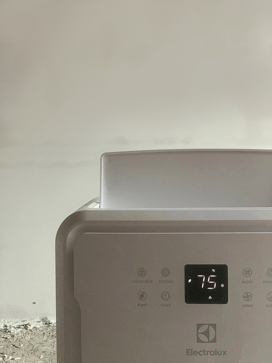 Тестируем влажность помещения на объекте