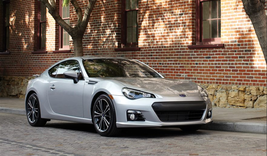 Братья по бейдж-инджирингу Subaru BRZ…
Фото с сайта cargurus.com
