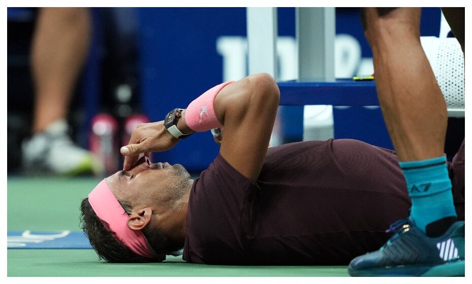    Рафаэль Надаль разбил нос на US Open. Фото: Reuters