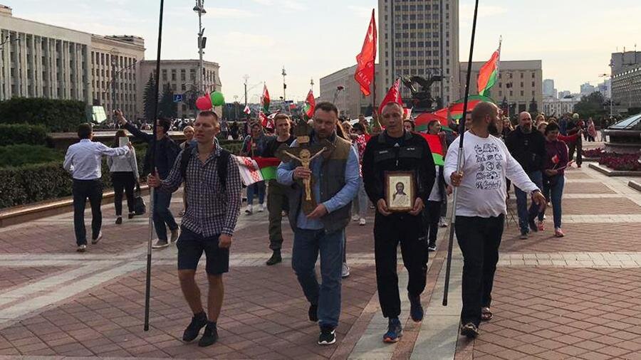 МИР  СЮЖЕТ: ПРОТЕСТЫ В БЕЛОРУССИИ
В Минске прошло шествие сторонников красно-зеленого флага
 
20 августа 2020, 19:19
 1592
РЕСПУБЛИКА БЕЛАРУСЬ (БЕЛОРУССИЯ) ПРОТЕСТЫ

Фото: ИЗВЕСТИЯ/Роберт Ланский