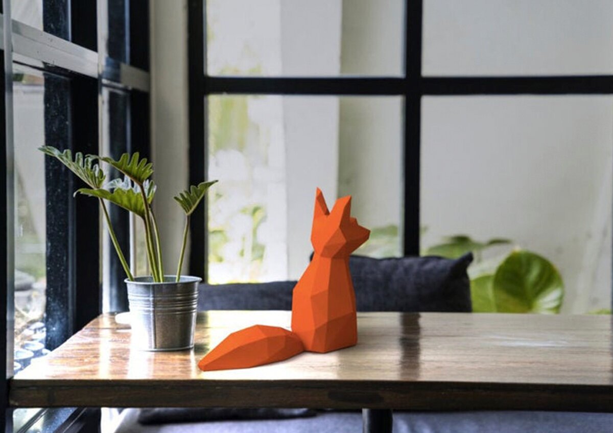 Фото примеры полигональных фигур в интерьере.